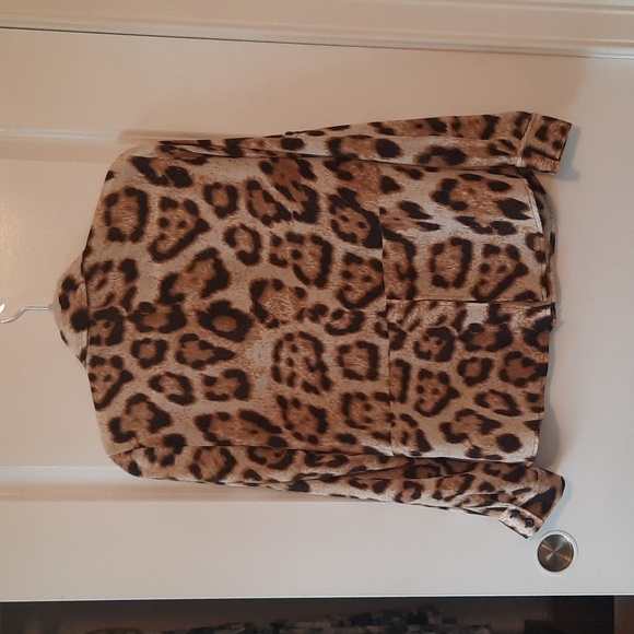 I.N.C International Concepts Button Down Leopard Print Long Sleeve Blouse 10P - Picture 4 of 6